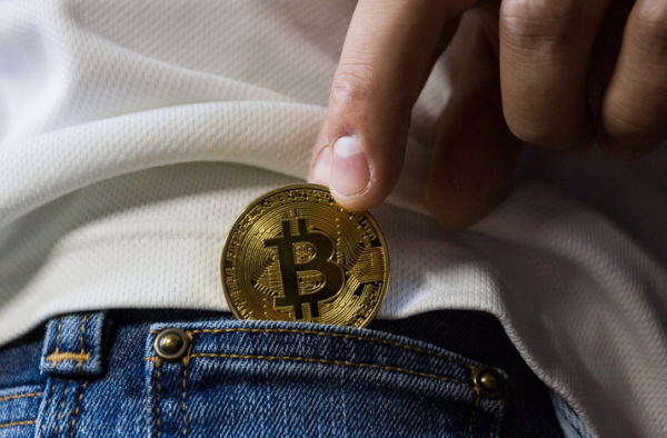 7 Tips to Protect Cryptocurrencies from Scammers and Hackers